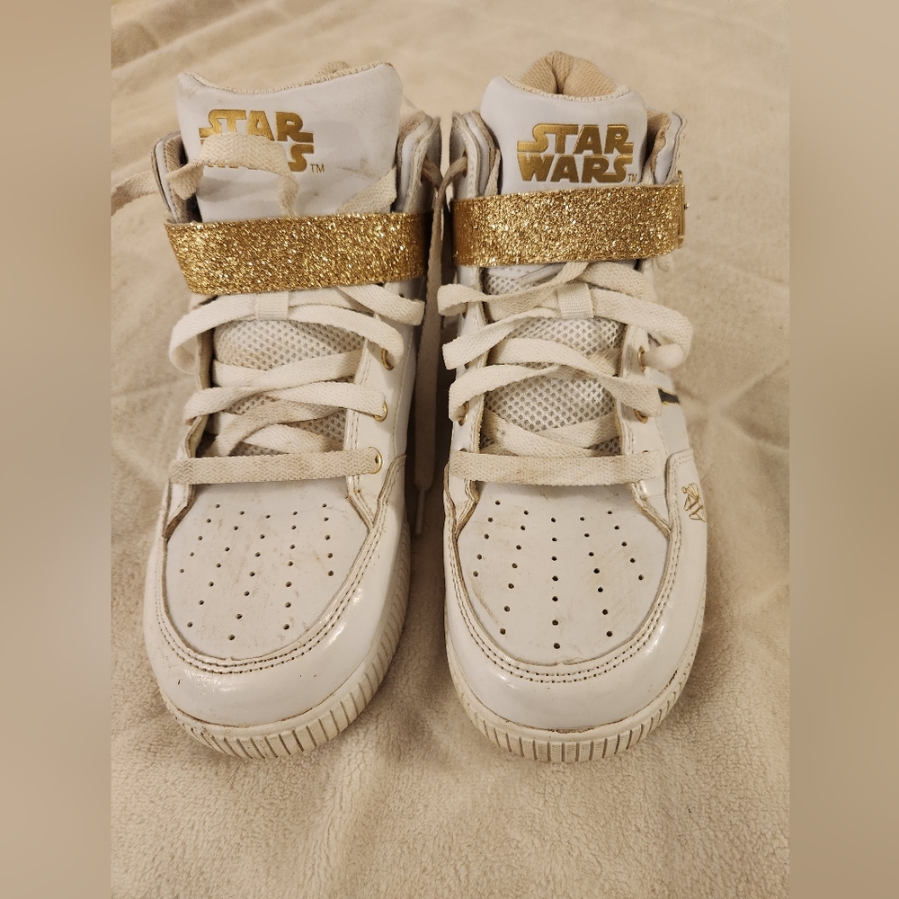 Gently used Size 5 Star Wars high top tennis shoes